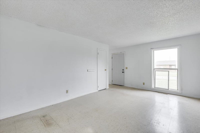 7037 Frazier , Wichita, KS 67212
