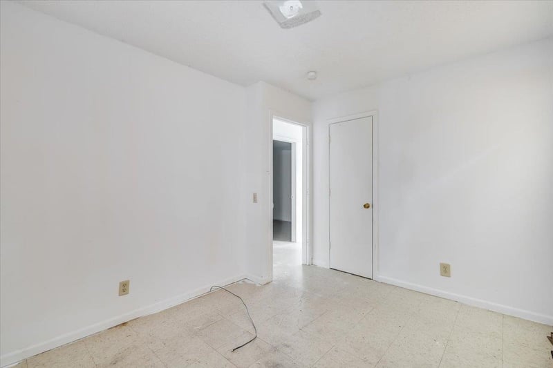 7037 Frazier , Wichita, KS 67212