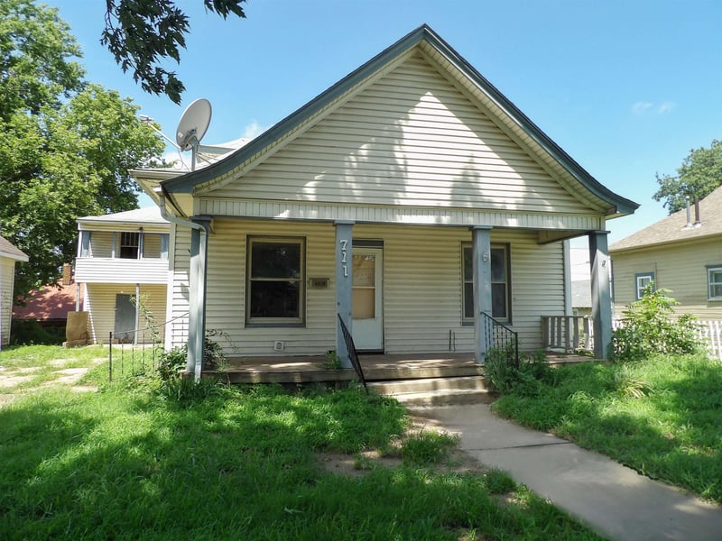 711 Summit , Arkansas City, KS 67005-6354