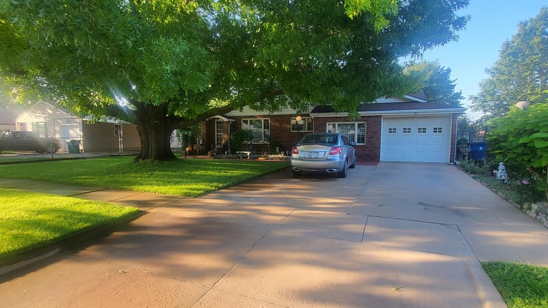 905 30th Street S, Wichita, KS 67217