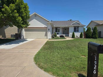 1526 Cedar Tree, Park City, KS 67219