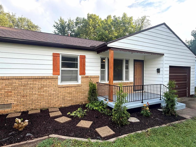 515 4th St, Haysville, KS 67060