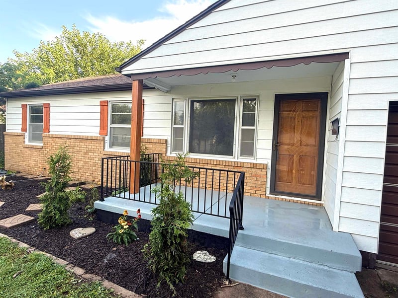 515 4th St, Haysville, KS 67060