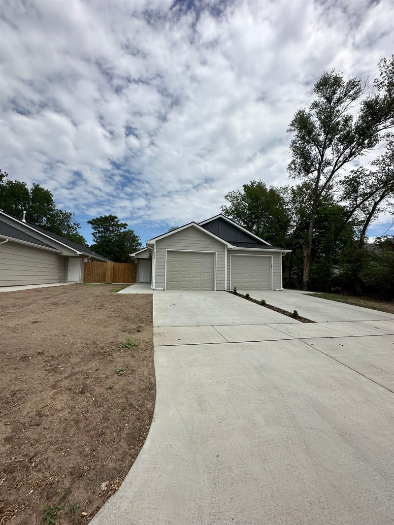 1912 Hydraulic , Wichita, KS 67214