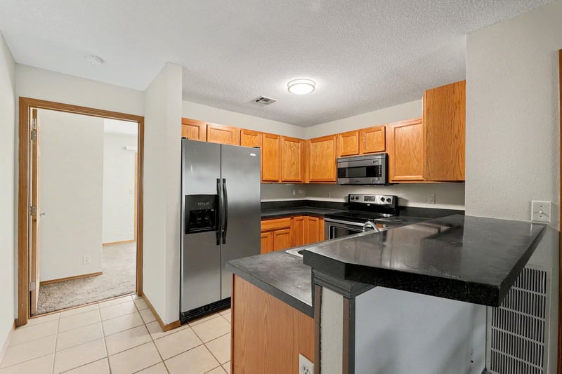 333 S Tyler #303, Wichita, KS 67209