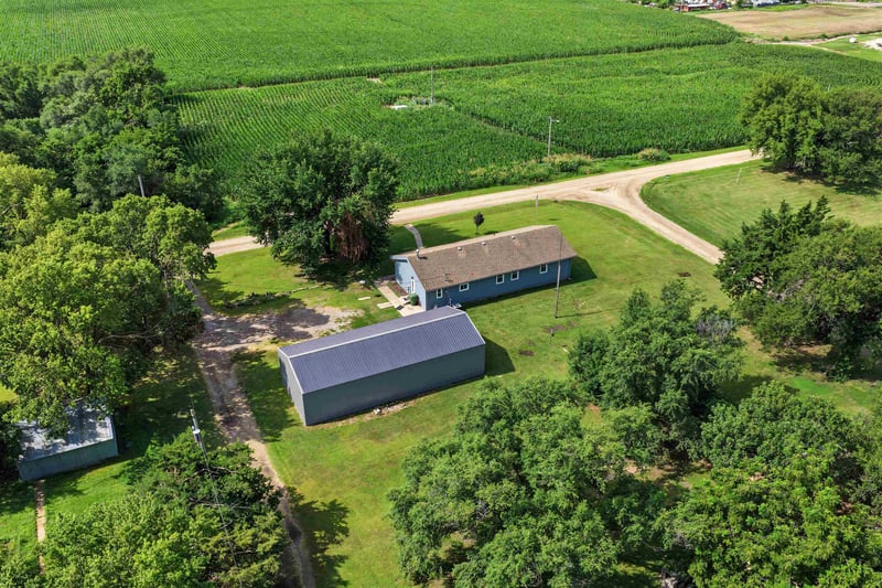 300 Railroad Ave, Beverly, KS 67423-9110