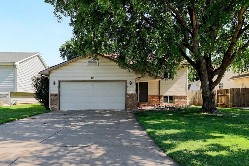 50 Arnold , Augusta, KS 67010