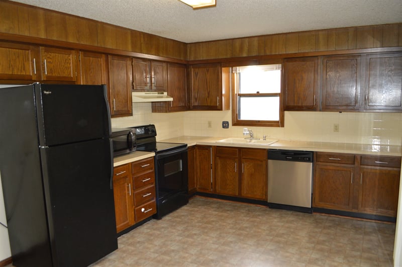 10729 Nantucket , Wichita, KS 67212