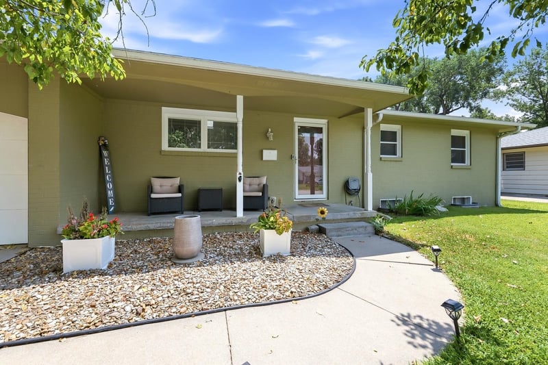 1740 Kessler , Wichita, KS 67203