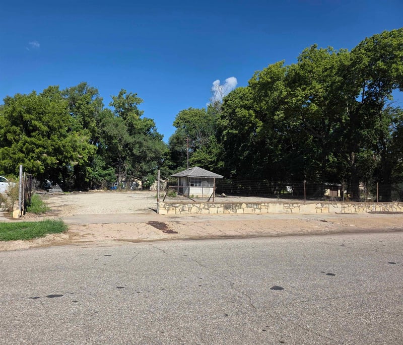 715 Manning , Winfield, KS 67156