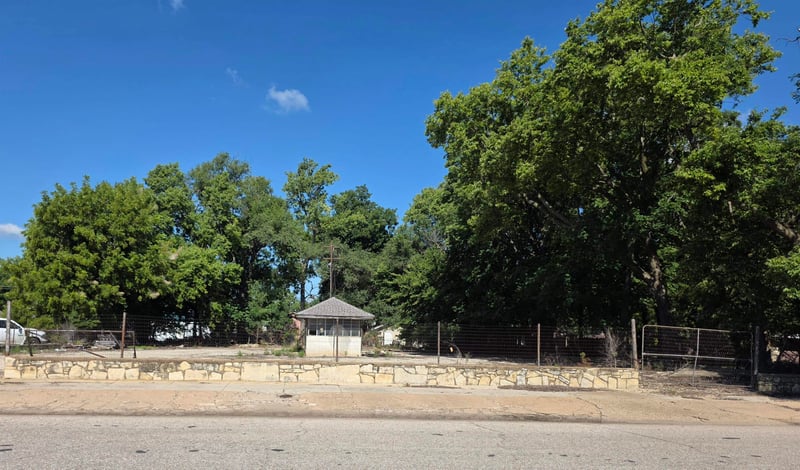 715 Manning , Winfield, KS 67156