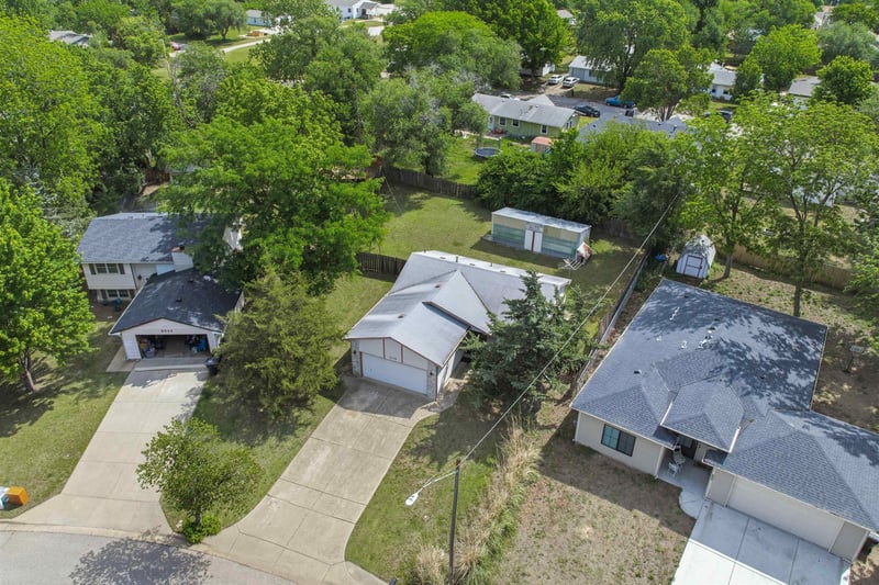 6538 Longmont St, Park City, KS 67219