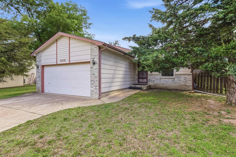 6538 Longmont St, Park City, KS 67219