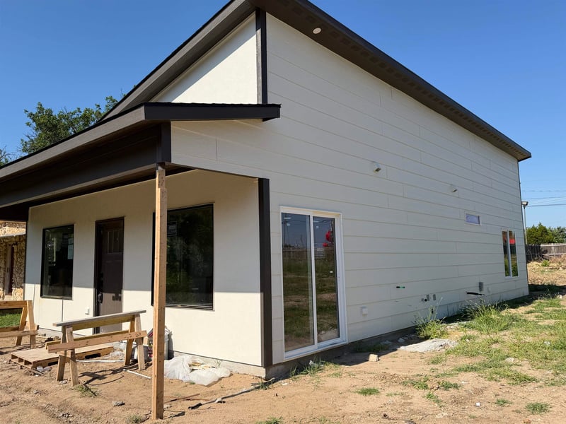 1331 Holyoke , Wichita, KS 67208