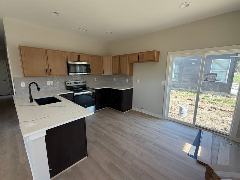 1327 Holyoke , Wichita, KS 67208