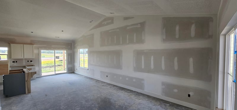 1629 Midway Ct, Valley Center, KS 67147