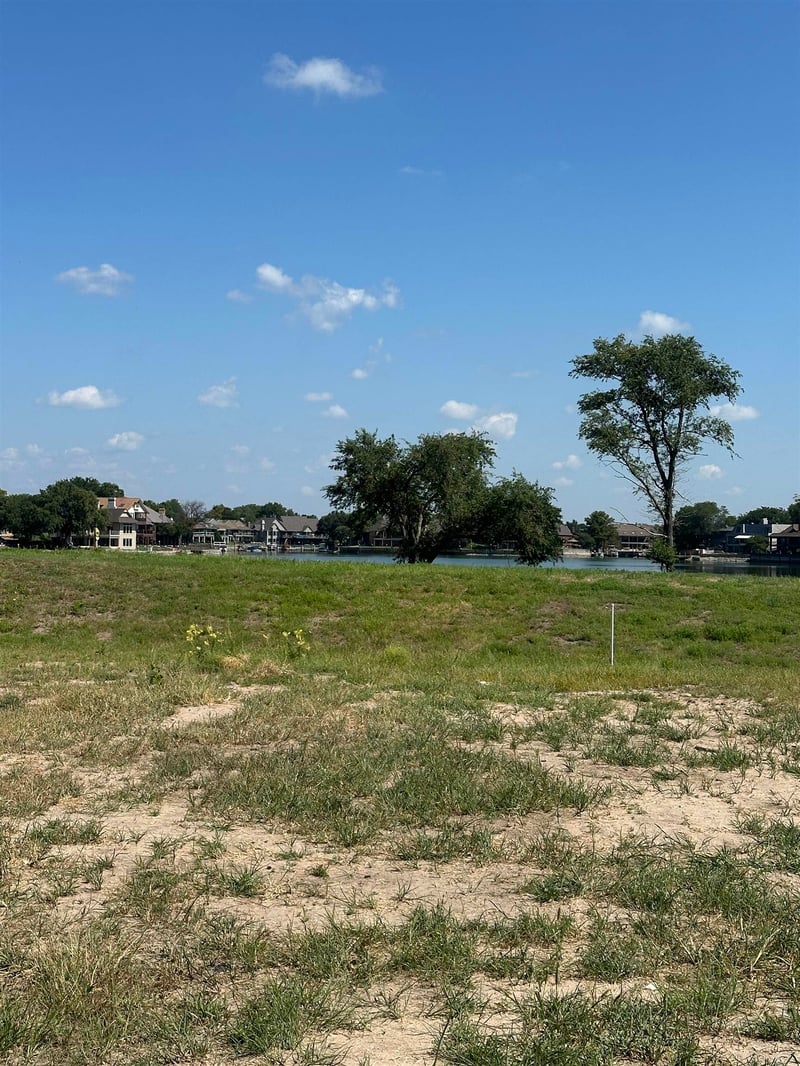 3026 Driftwood , Wichita, KS 67204