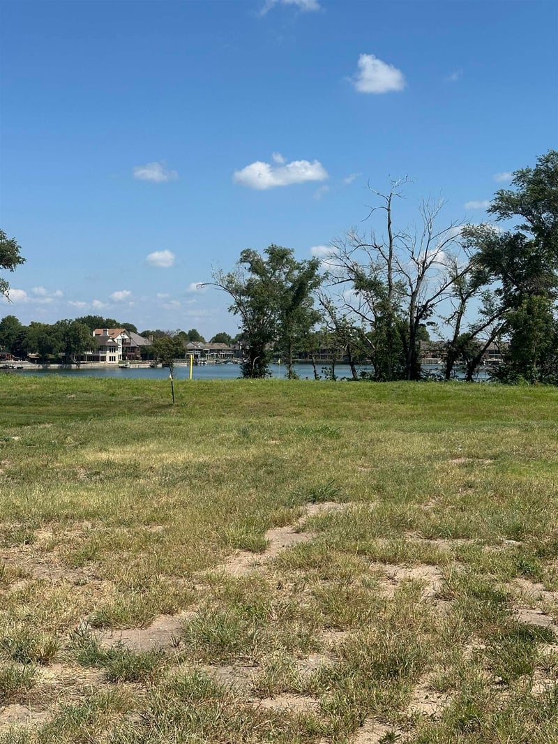 3018 Driftwood , Wichita, KS 67204