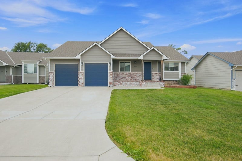 3031 N Susan Ln, Mulvane, KS 67110