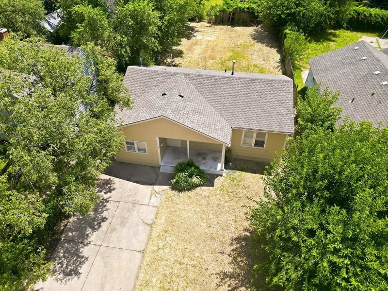 1234 Chautauqua Ave, Wichita, KS 67214