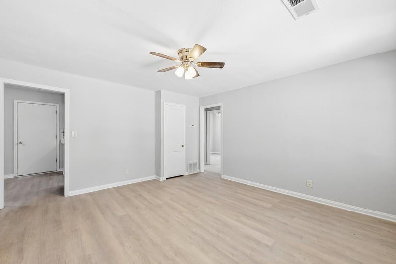 1234 Chautauqua Ave, Wichita, KS 67214