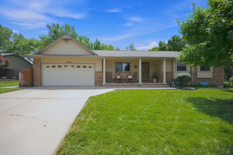 6509 E Danbury St, Bel Aire, KS 67226