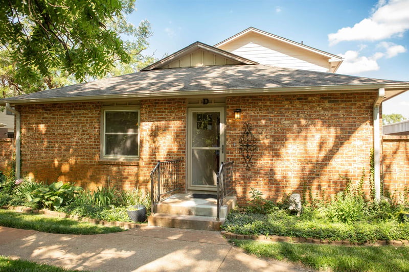 1931D Glendale Rd, Salina, KS 67401