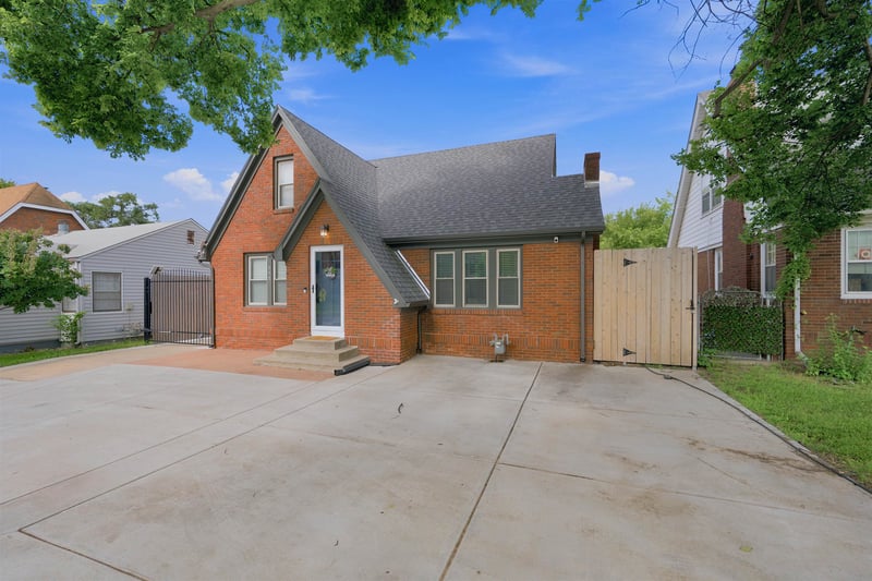 353 Oliver , Wichita, KS 67208