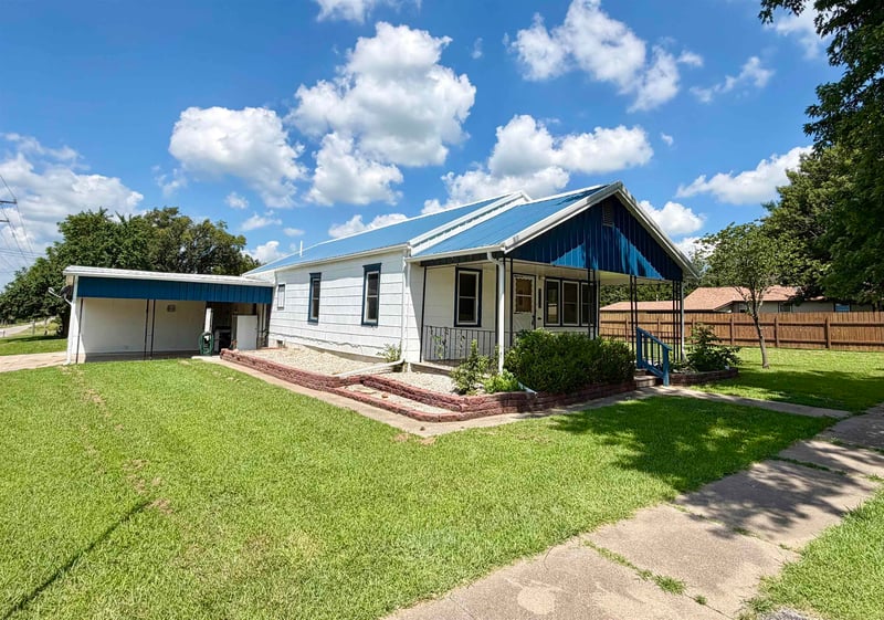 1301 Main St, Eureka, KS 67045