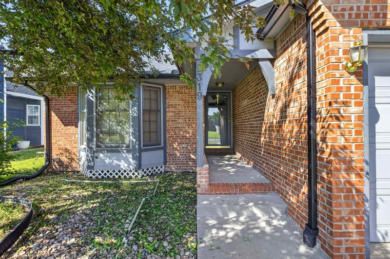9319 Skinner St, Wichita, KS 67207
