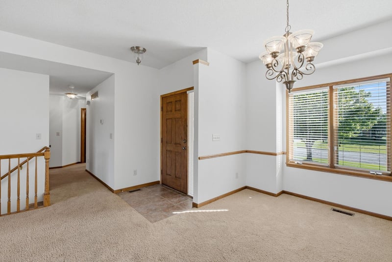 1335 Threewood St, Wichita, KS 67235