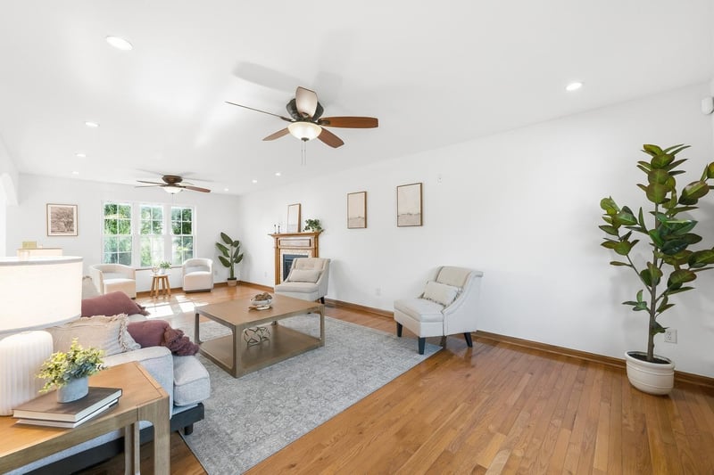 2142 Malcolm St, Wichita, KS 67208
