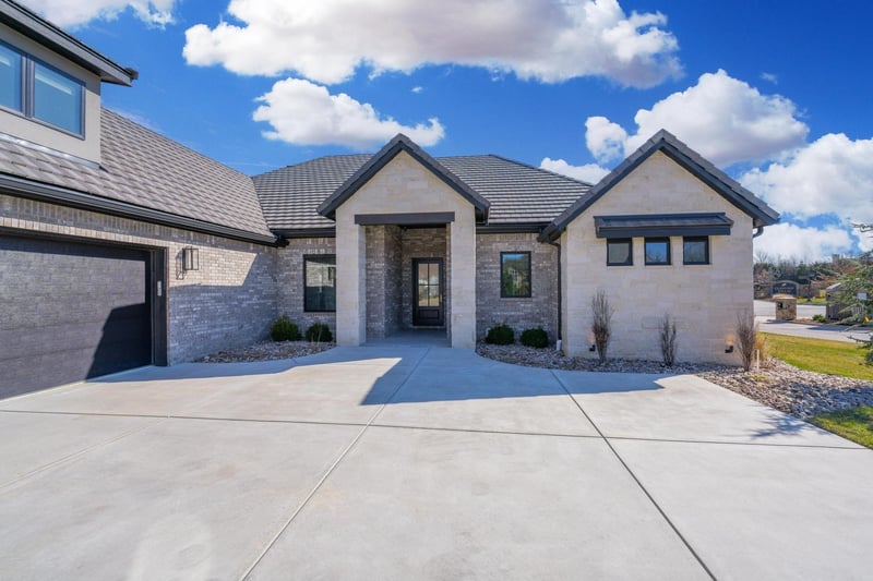 2012 Veranda Cir, Wichita, KS 67206