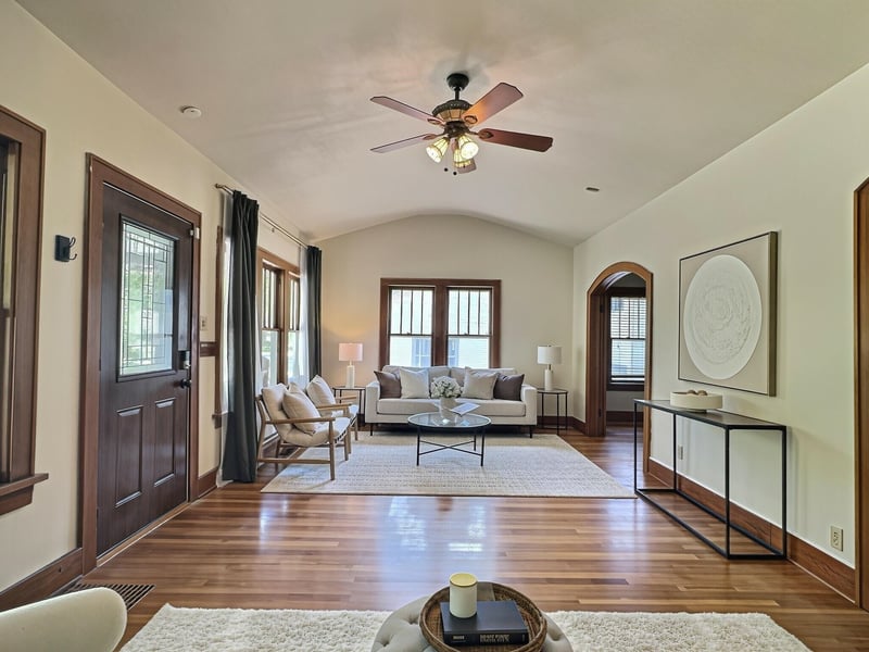 327 Clifton , Wichita, KS 67218
