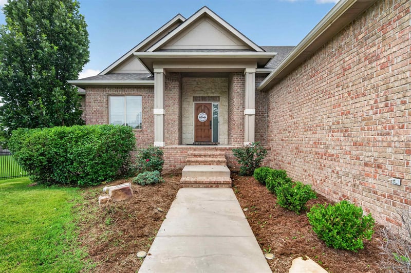 1009 Rosemont , Andover, KS 67002