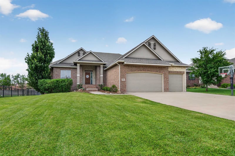 1009 Rosemont , Andover, KS 67002