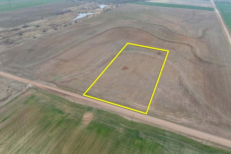 00000 295th St W, Garden Plain, KS 67050