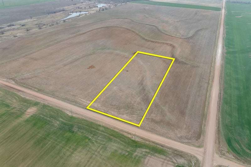00000 295th St W, Garden Plain, KS 67050