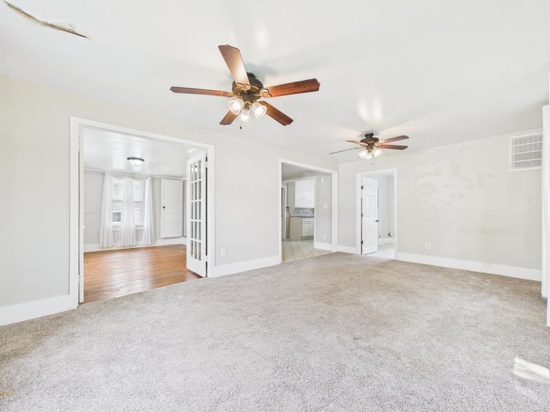 904 Glenn Ave, Wichita, KS 67213