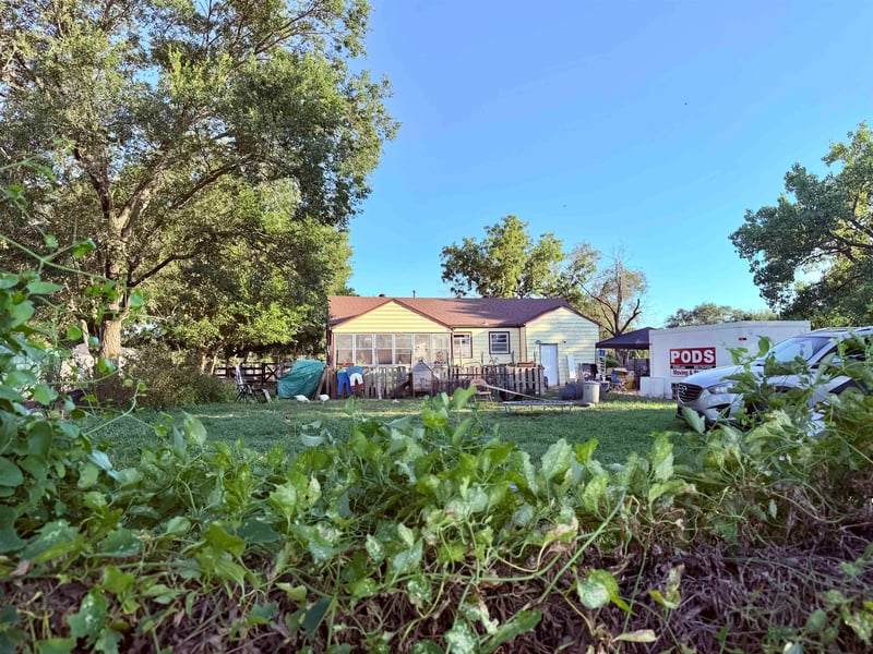 4533 100th St, Augusta, KS 67010