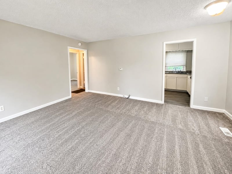 1921 Madison Ave, Wichita, KS 67214-1927