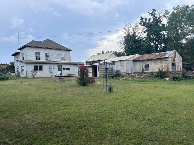 107 Olive St, Leon, KS 67074