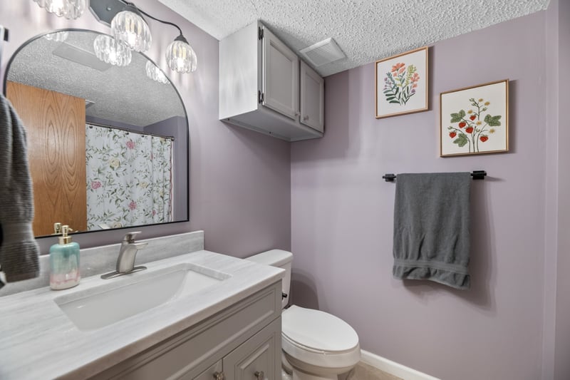 3729 Arapaho St, Wichita, KS 67215
