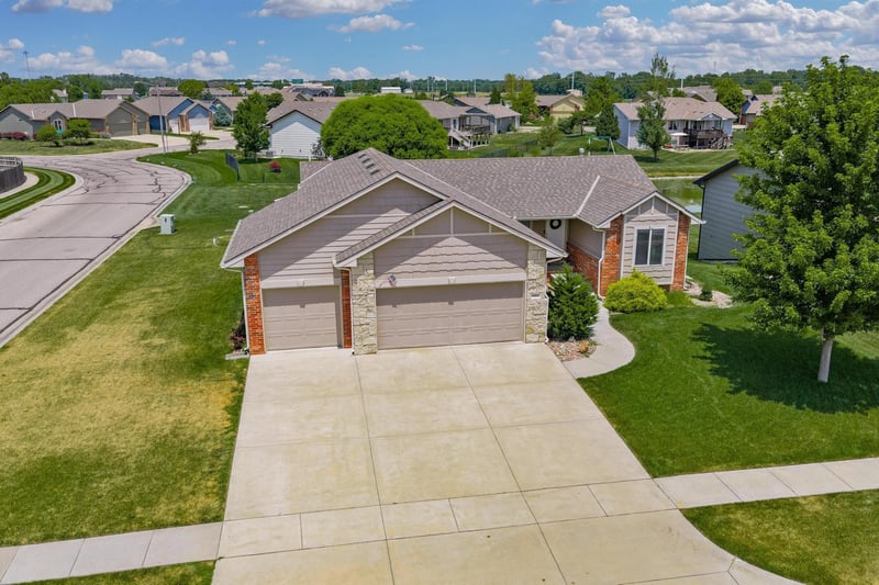 13826 Ridgepoint St, Wichita, KS 67235