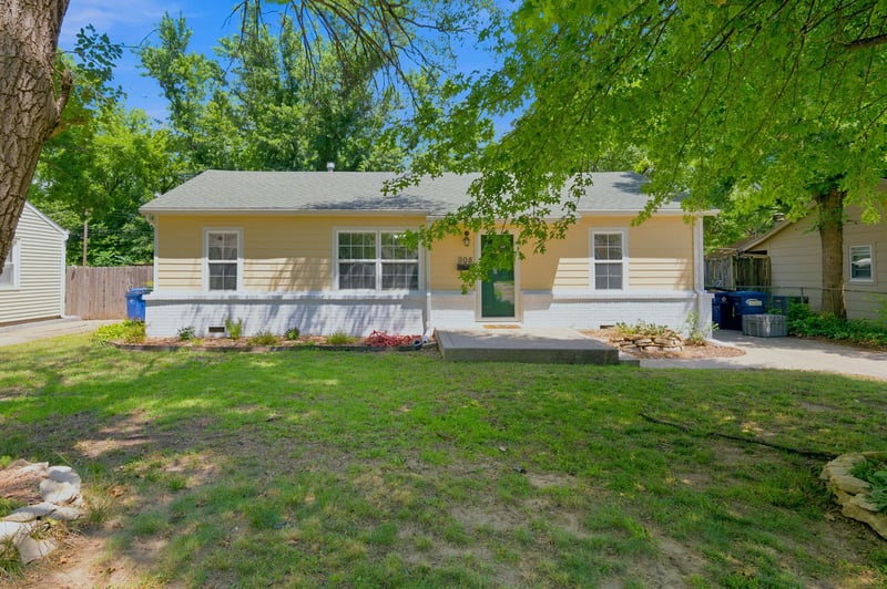 908 Kokomo Ave, Derby, KS 67037