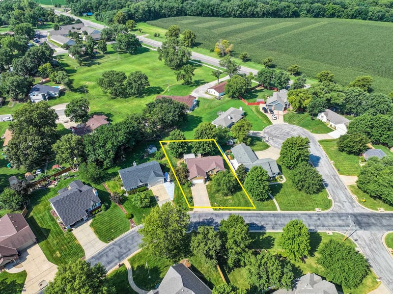 215 Post Rd, El Dorado, KS 67042