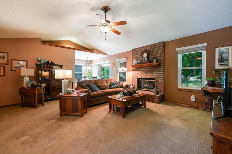 215 Post Rd, El Dorado, KS 67042