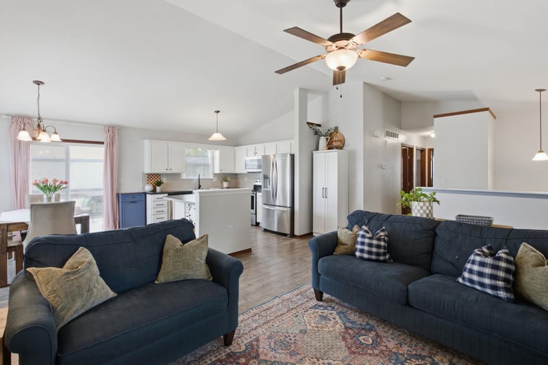 924 Splitwood Way St, Derby, KS 67037