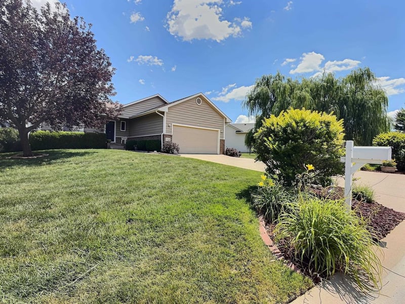 1422 Prairie Hill, Park City, KS 67219