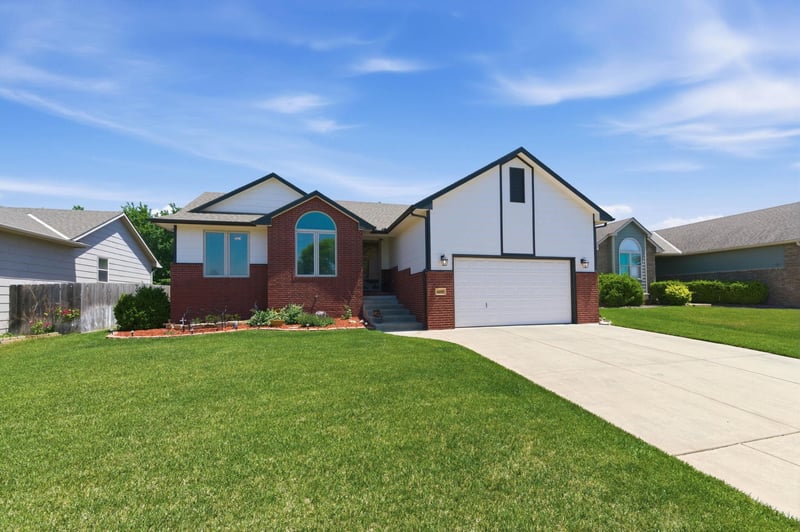 6608 Upchurch , Park City, KS 67219